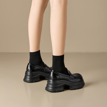 Loafer dama slip-on, cu toc stiletto de 6–8 cm, partea superioară din piele ultrafiber compozită, vârf rotund, talpă din spumă