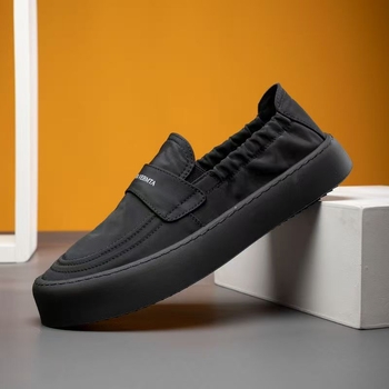 Férfi vászon Slip-On loaferok, légáteresztő, EVA talpbetét, gumitalp, alacsony felső, kerek orr, nyár 2025