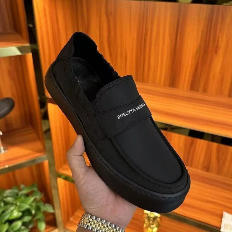 Férfi vászon Slip-On loaferok, légáteresztő, EVA talpbetét, gumitalp, alacsony felső, kerek orr, nyár 2025