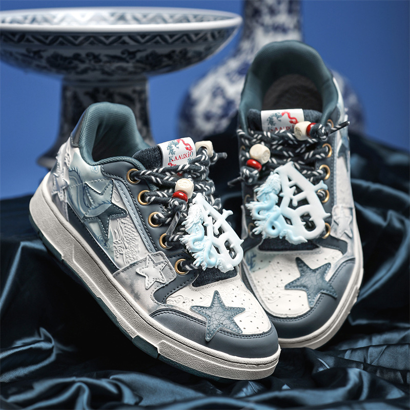 Pantofi cu talpă groasă – deschidere joasă, partea superioară din microfibră, vârf rotund, toc plat