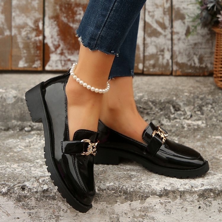 Loafers cu deget rotund, partea superioară PU, toc gros 3–5 cm, slip-on, talpă din cauciuc