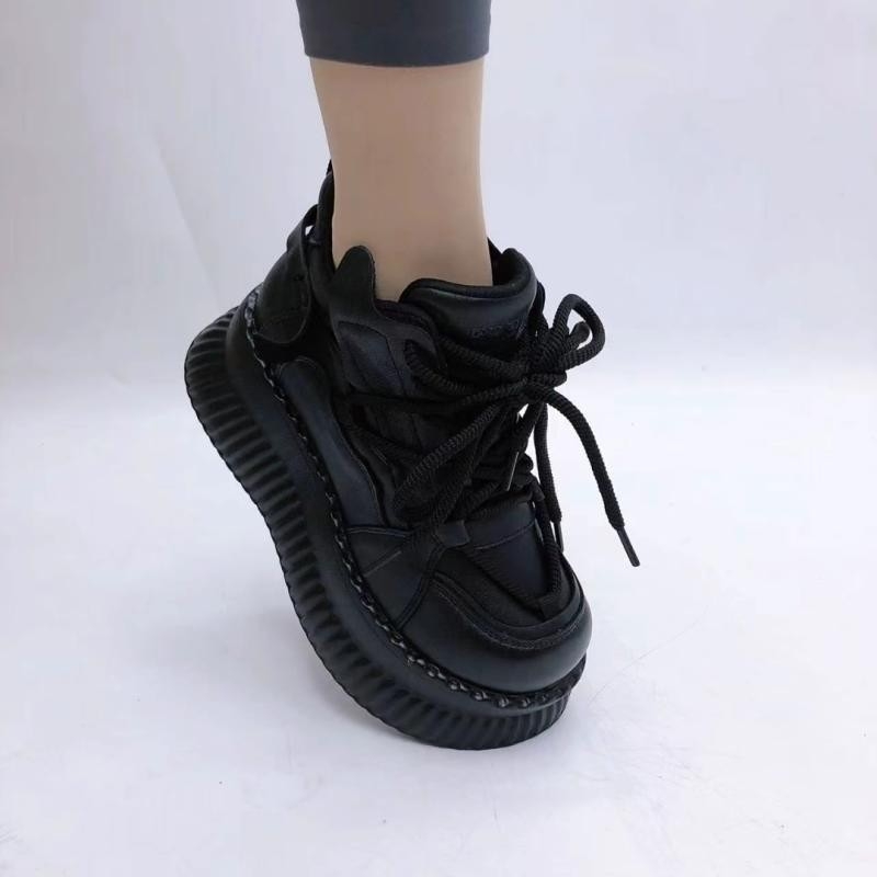 Ženske kožne loaferice – PU gornji dio, okrugli vrh, srednja visina peta 3–6 cm, gumeni đon