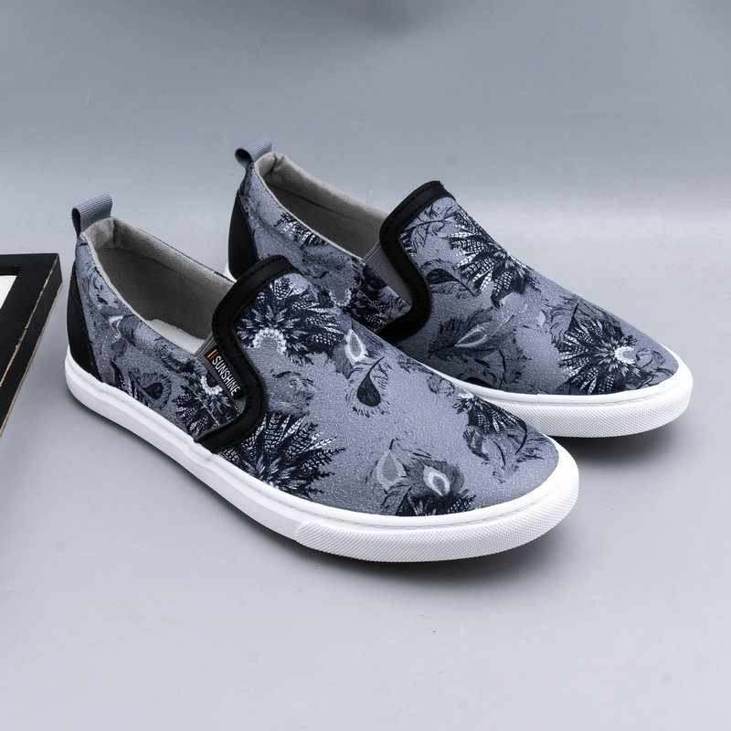 Muški slip-on loaferi — platneni gornji dio, gumena potplata, mrežasti unutrašnji dio, latex uložak