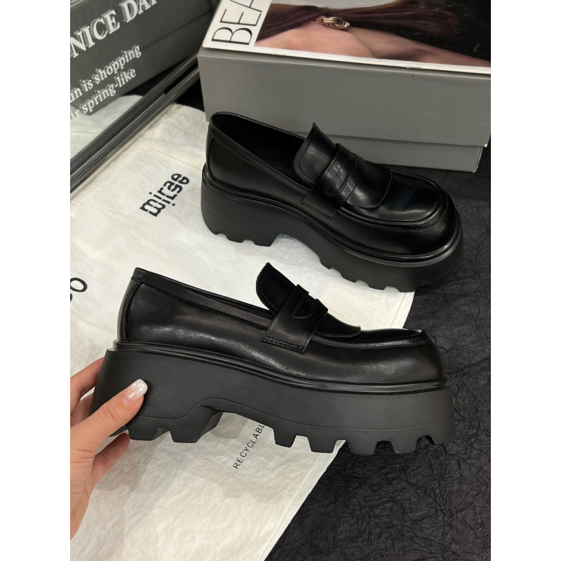 Ženske loaferice od prave kože s debelim podplatom, slip-on, okrugli vrh, niski potpetica 1–3 cm