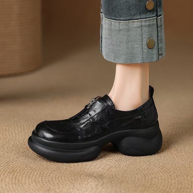Ženske loaferice s debelom platformom, okruglim vrhom, sintetička koža, slip-on, visina pete 3–6 cm