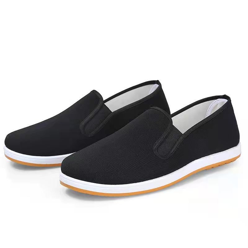 Platnene tenisice, casual, prozračan, lagane; gornji dio od platna; potplat vulkaniziran; okrugli vrh; niski peti 1–3 cm