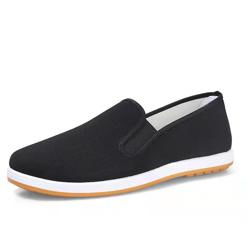 Platnene tenisice, casual, prozračan, lagane; gornji dio od platna; potplat vulkaniziran; okrugli vrh; niski peti 1–3 cm