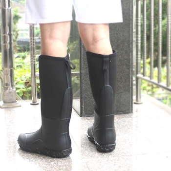 Férfiaknak készült magas esőcsizma - PVC felső rész, EVA talpbetét, pamut bélés, csúszásmentes talp, meleg