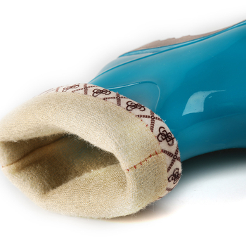 Cizme de ploaie pentru femei, cu talpă joasă, partea superioară din PVC, talpă din tendoane de vițel, branț din blană artificială, căptușeală pluș