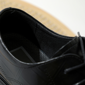 Pantofi eleganti de piele pentru bărbați – piele de primul strat, șireturi, talpă din cauciuc, protecție din piele la vârful degetelor, stil business casual