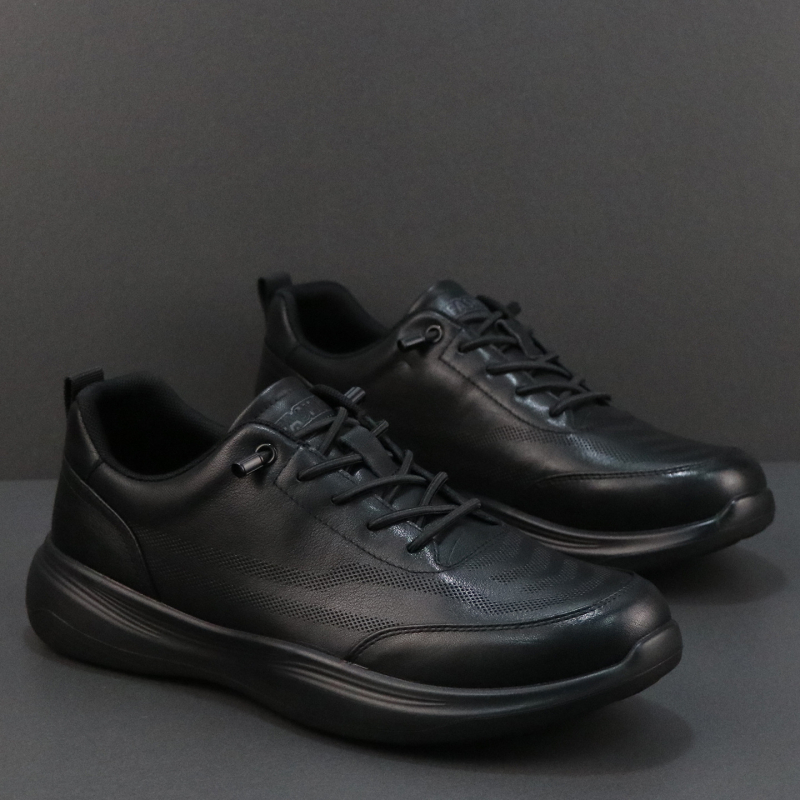 Mocasin bărbătesc din piele naturală, slip-on, vârf rotund, toc 3-5 cm, talpă PVC