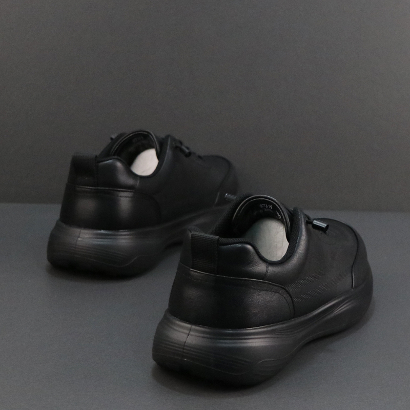 Mocasin bărbătesc din piele naturală, slip-on, vârf rotund, toc 3-5 cm, talpă PVC