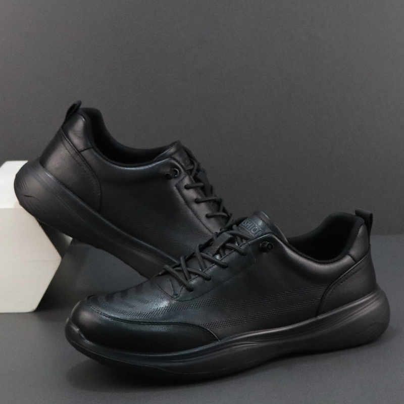 Mocasin bărbătesc din piele naturală, slip-on, vârf rotund, toc 3-5 cm, talpă PVC