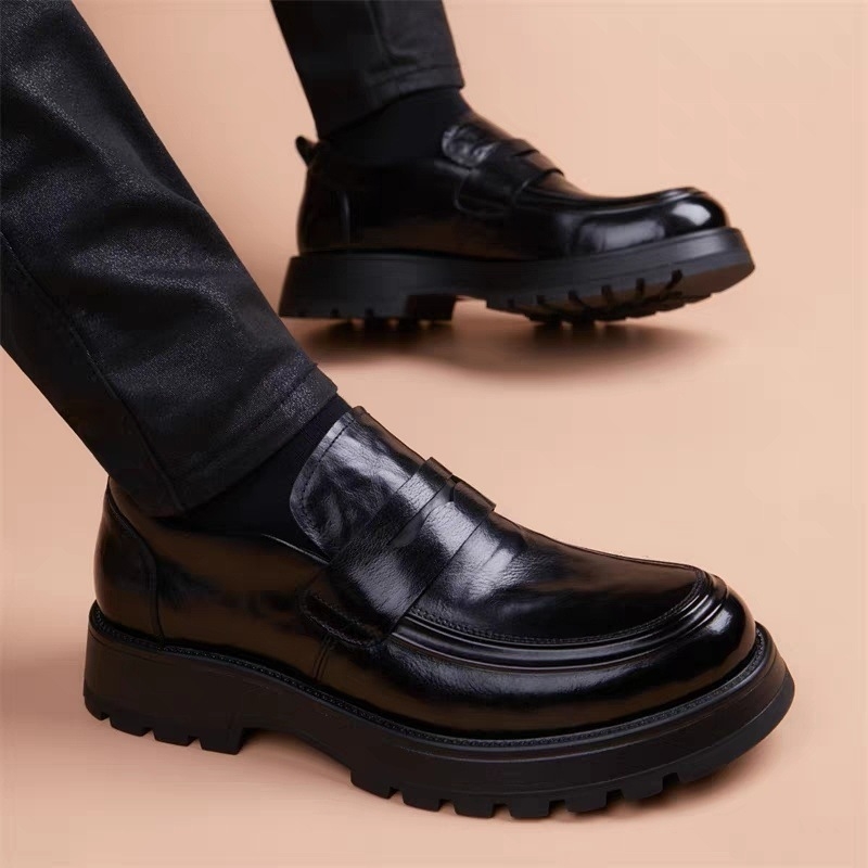 Muške formalne kožne cipele, gornji dio od prvog sloja teleće kože, gumeni potplat, visok gornji dio, slip-on bez vezivanja
