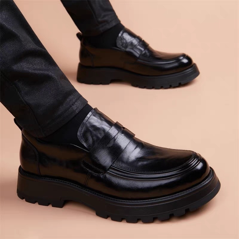 Muške formalne kožne cipele, gornji dio od prvog sloja teleće kože, gumeni potplat, visok gornji dio, slip-on bez vezivanja