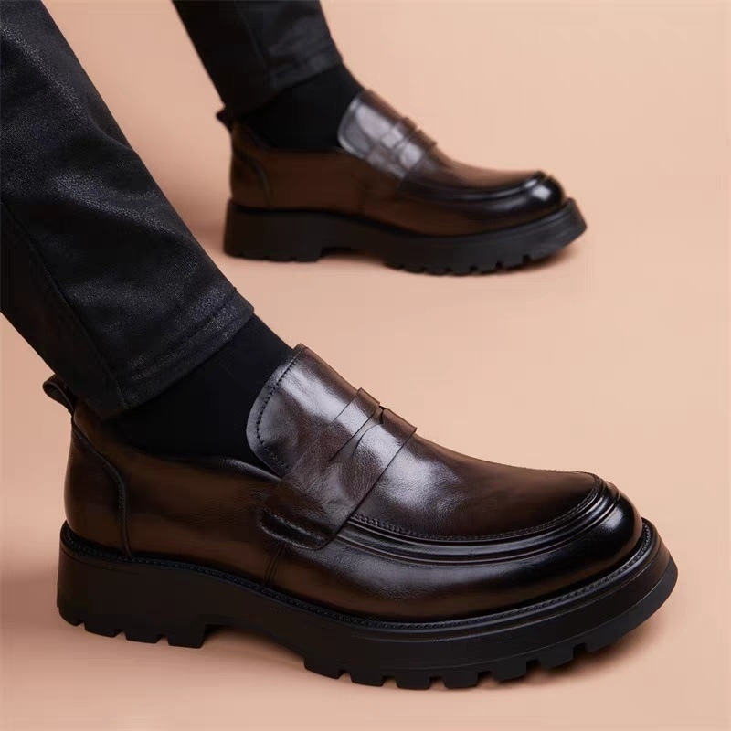 Muške formalne kožne cipele, gornji dio od prvog sloja teleće kože, gumeni potplat, visok gornji dio, slip-on bez vezivanja