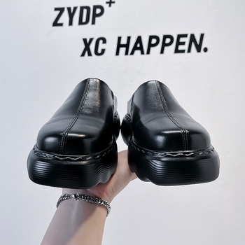 Șlapi bărbați cu talpă groasă pentru creșterea înălțimii, partea superioară din microfibră, slip-on, stil casual (18–40 ani)