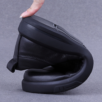 Pantofi casual din piele naturală pentru bărbați – Slip-On, partea superioară din piele naturală, branț PU, talpă din cauciuc, construcție cusută