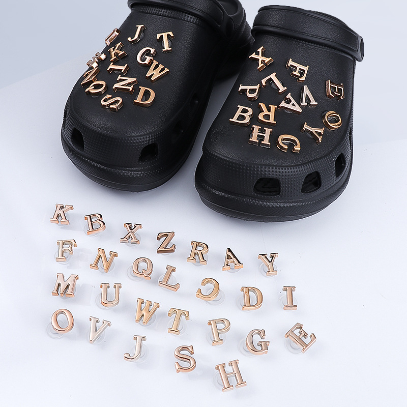 Dodaci za obuću — Skup kopča sa slovima za Crocs (ABS; Model Letter e-x; Brend Xianzhi; Pogodno za sandale, svakodnevnu obuću, papuče; Stil: DIY dekorativno slovo)