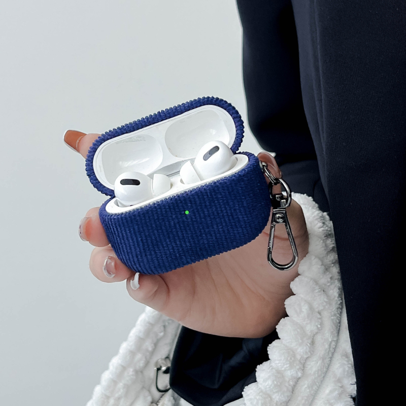 Corduroy zaštitna futrola za AirPods 4 i AirPods Pro 3 s kopčom, jednofarbna