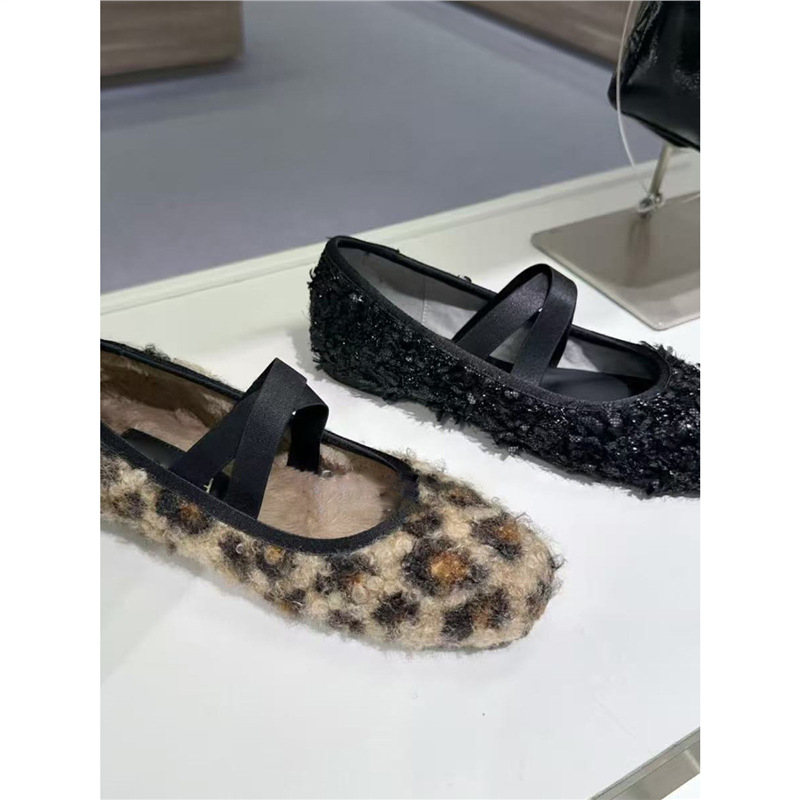 Japanskog stila Mary Jane balerine s leopard uzorkom od pliša, elastična traka, niski potpetice 1–3 cm, podstavljena vunom