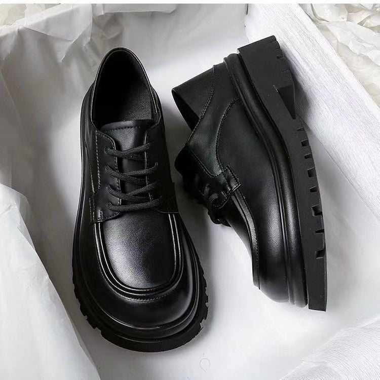 Ženske mokasine od PU kože s okruglim vrhom, srednja peta 3–5 cm, injekcijski oblikovana potplata, prozračna pamucna podstava