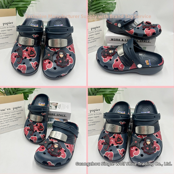 Muške Crocs-stil sandale Ninja x Uchiha Itachi, crtani dizajn, udobne i izdržljive, casual ljetna obuća