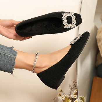 Mary Jane cipele s kvadratnim nosom, gornji dio od umjetnog krzna, plišana podstava, skriveni potpetica 3–5 cm