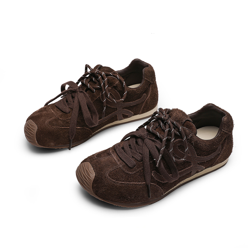 Ravne cipele - gornji dio od velura govedeg porijekla - zaobljena prednja - vezanje šnurkama - gumena potplat