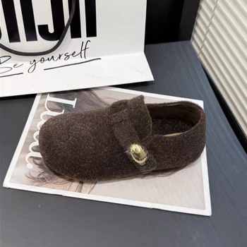Casual slip-on tenisice u korejskom stilu s plišanim gornjim dijelom, unutarnja podstava od super vlakana, gumeni potplat, nizak 1–3 cm potpetica