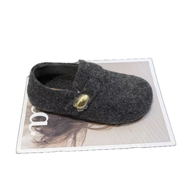 Casual slip-on tenisice u korejskom stilu s plišanim gornjim dijelom, unutarnja podstava od super vlakana, gumeni potplat, nizak 1–3 cm potpetica