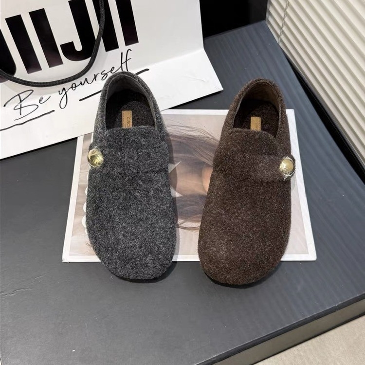 Casual slip-on tenisice u korejskom stilu s plišanim gornjim dijelom, unutarnja podstava od super vlakana, gumeni potplat, nizak 1–3 cm potpetica