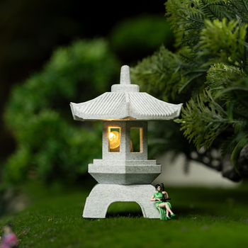 Ландшафтен каменен фенер и малък павилион – украса за входа на дома и осветление за градински бонсай (Материал: Друго; Внос: Не)
