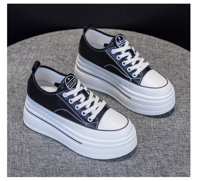 Ženske casual tenisice s povećanjem visine, prozračni mrežasti gornji dio, chunky peta 6-8 cm, vezanje na špage, lagan dizajn