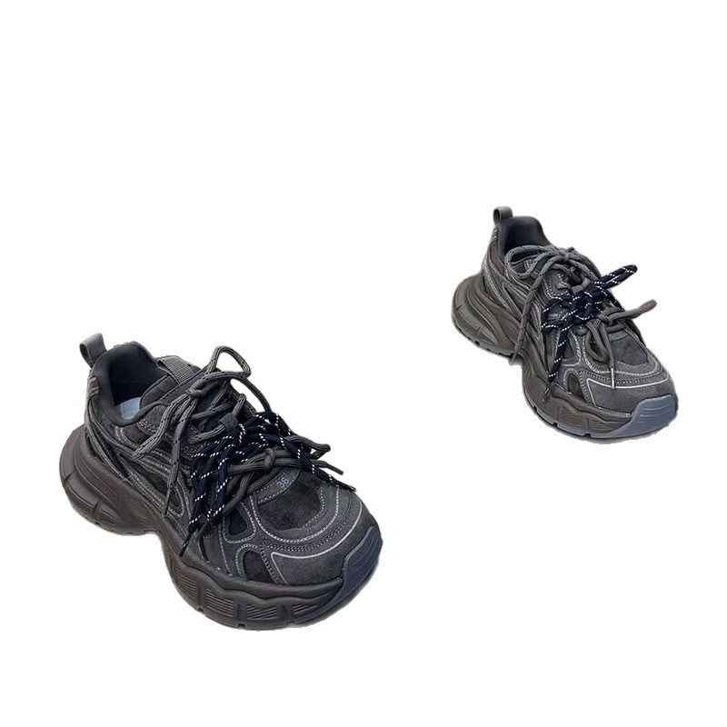 Ženske tenisice u stilu dad shoes s istrošenim vintage izgledom, debela potplat, vezanje sprijeda, gumena potplat, gornji dio i podstava od super vlakana