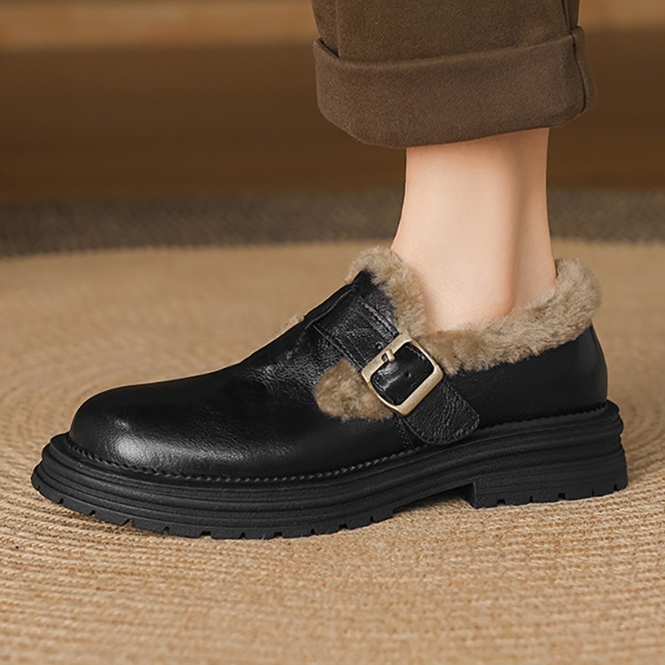 Ženske loaferice s gornjim dijelom od mikrovlaknaste kože, unutarnja pamuk, gumeni potplat, kopča, niski pet 1-3 cm