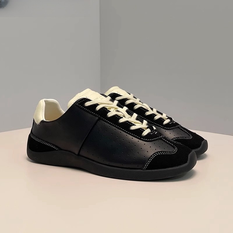 Ženske tenisice za trening – gornji dio od Split leather, ravna peta, okrugli vrh, gumasta potplat, vezanje, EVA uložak, jesen/zima