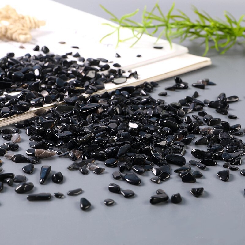 Obsidijan kristalni šljunak – dekor za akvarij i krajolik; Materijal: obsidijan; Kod proizvoda: Obsidian gravel; Pakiranje: PP vrećica; Stil: moderni minimalistički