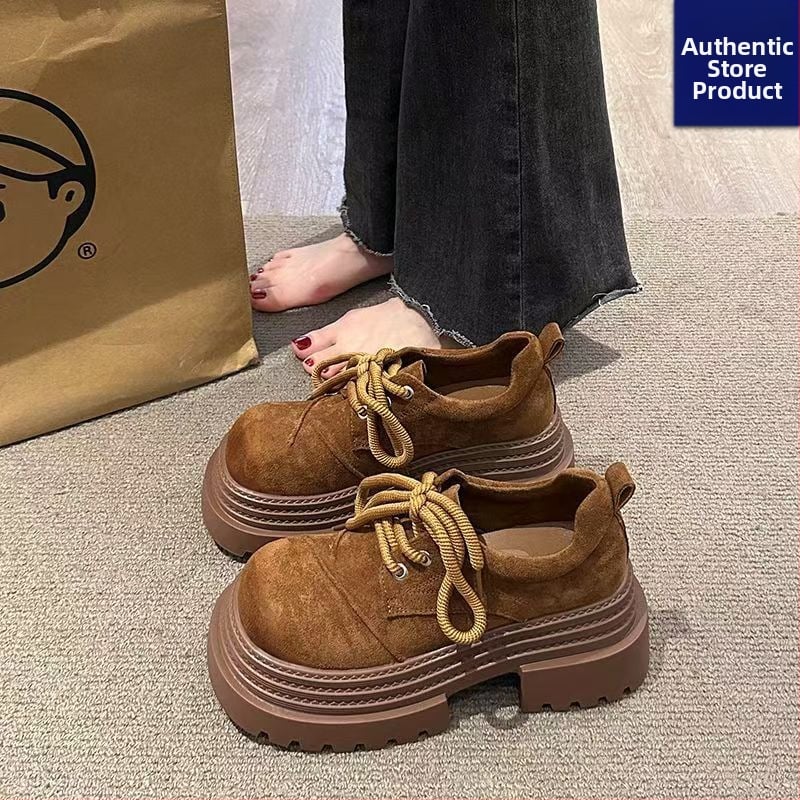 Ženske mokasinice: okrugli vrh, PU gornji dio, debela injektirana potplat, vezanje, 3–5 cm visina pete, svakodnevna obuća