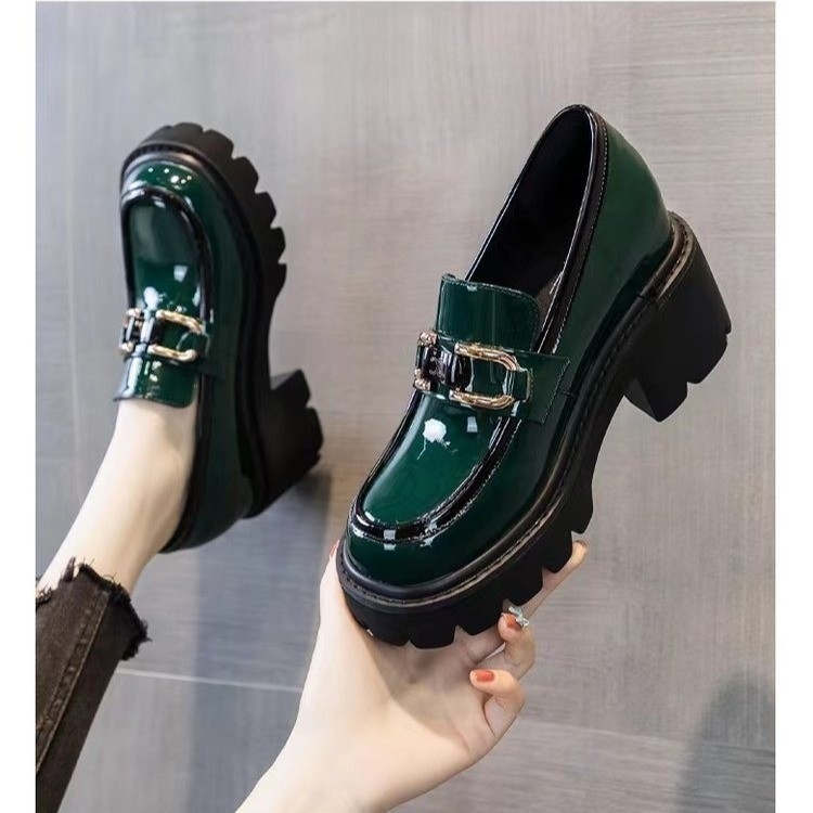 Ženski loafers s PU gornjim dijelom, okrugli vrh, srednja visina potpetice 3-5 cm, britanski stil.