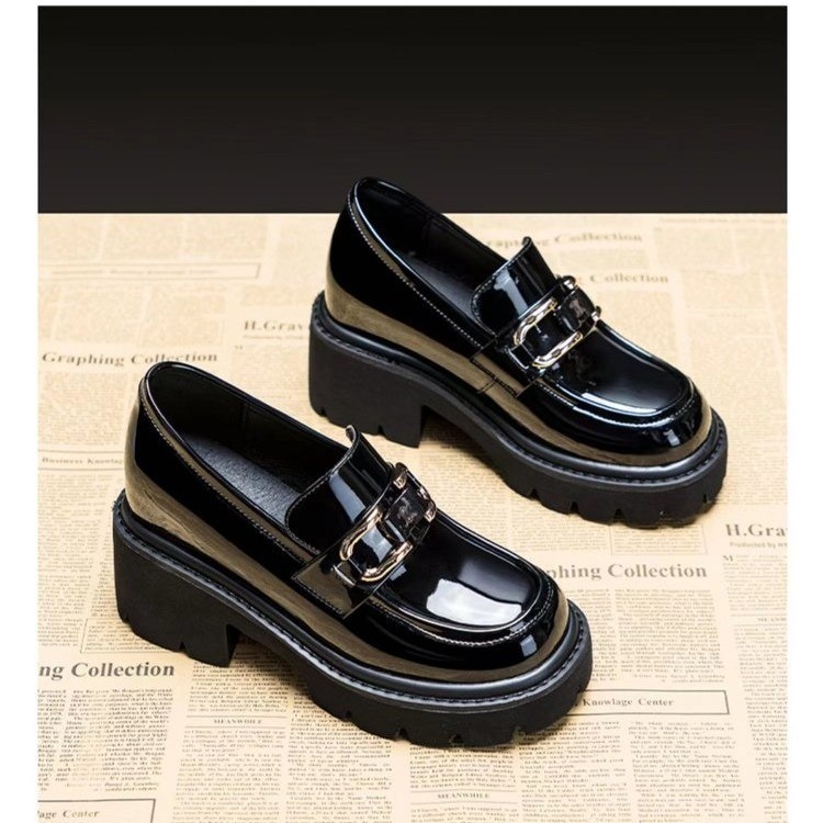 Ženski loafers s PU gornjim dijelom, okrugli vrh, srednja visina potpetice 3-5 cm, britanski stil.