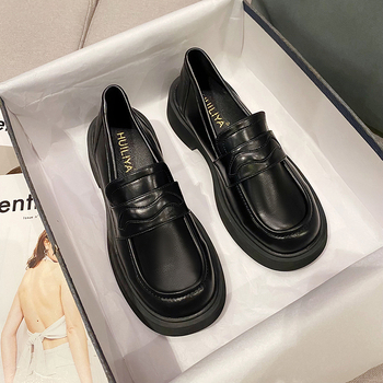 Ženske loaferice s debelim potplatom za jesen - Slip-On; gornji dio od mikrovlakana; zaobljena špička; 3–5 cm visina peta; ulošak od pigskin