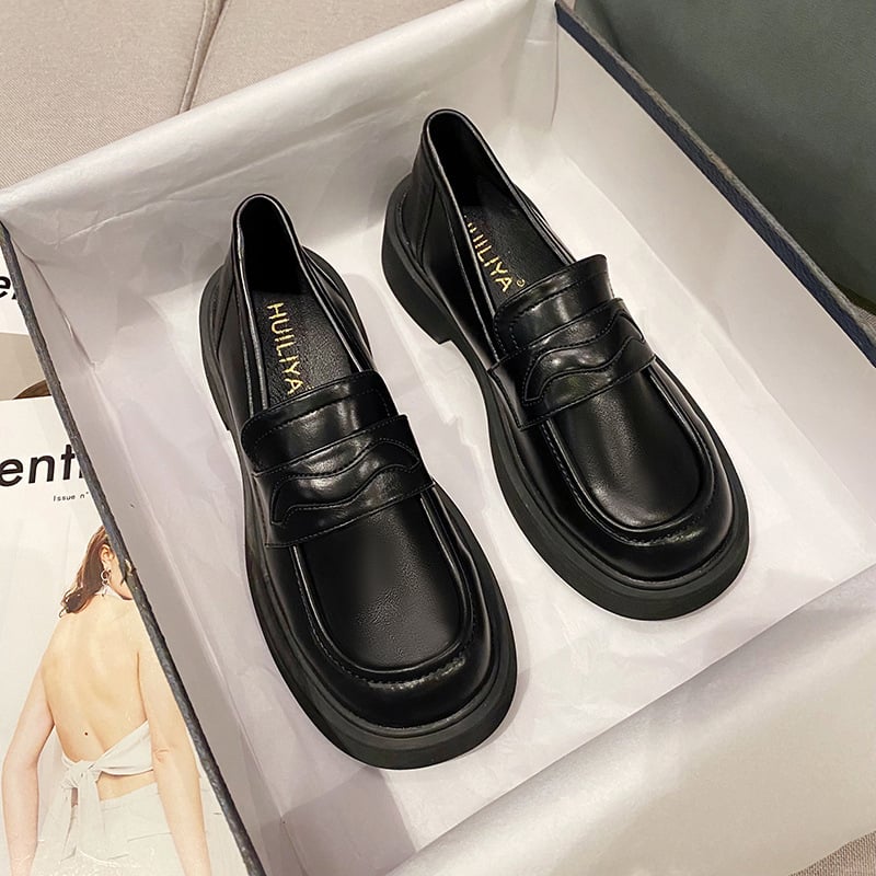 Ženske loaferice s debelim potplatom za jesen - Slip-On; gornji dio od mikrovlakana; zaobljena špička; 3–5 cm visina peta; ulošak od pigskin