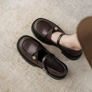 Ženske slip-on loafers, casual, PU gornji dio, zaobljeni nos, niski potplat 1–3 cm, gumeni đon, pogodne za proljeće i jesen