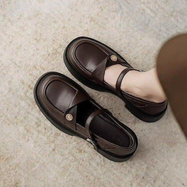 Ženske slip-on loafers, casual, PU gornji dio, zaobljeni nos, niski potplat 1–3 cm, gumeni đon, pogodne za proljeće i jesen