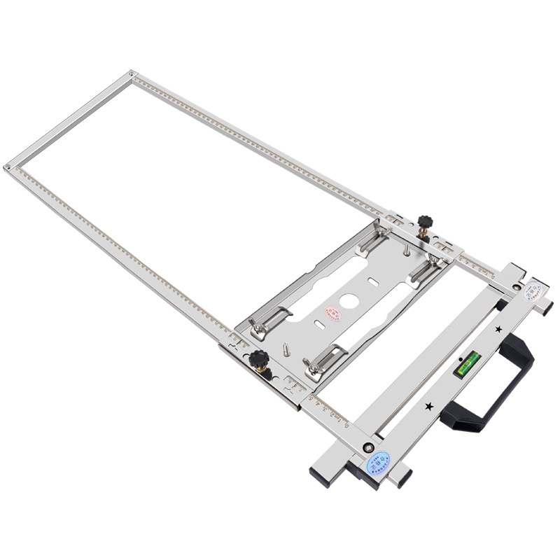 Alat za rezanje i obradu drvenih ploča s prijenosnom pilom i podrškom za pozicioniranje