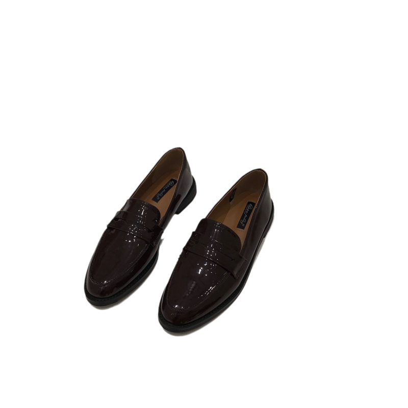 Ženske loafers u britanskom stilu s oštrim nosom i niskim petom 1–3 cm, gornji dio od mikrovlakna, ulošak od mikrovlaknaste kože, gumeni đon