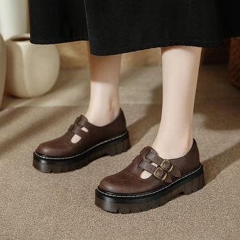 Loafers dama cu platformă, PU partea superioară, varf rotund, slip-on, talpă PVC, înălțimea platformei 4–6 cm