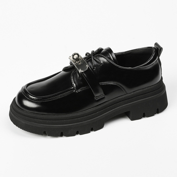 Ženske loaferice od sintetičke kože, okrugli vrh, debeli 6–8 cm pet, vezanje