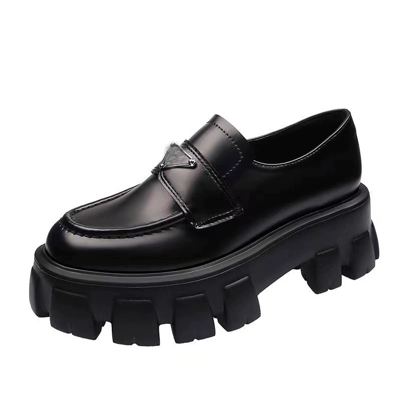 Ženski mokasini, gornji dio od mikrovlakana, zaobljena prednja, platforma 3–5 cm, Slip-On